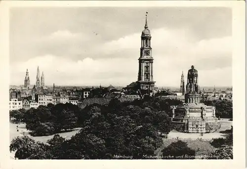 Ansichtskarte St. Pauli-Hamburg Bismarck-Denkmal und Michaeliskirche 1950