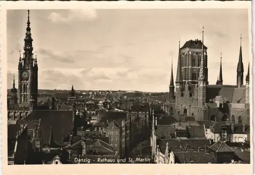 Danzig Gdańsk/Gduńsk Rathaus und St. Martin Straßenblick Fotokarte 1940