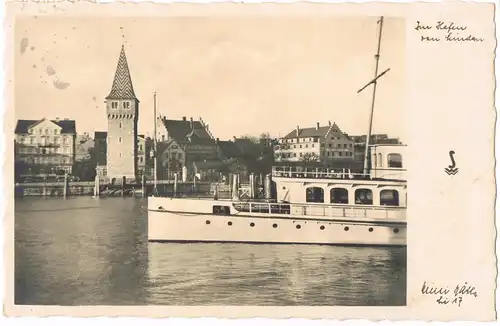 Ansichtskarte Lindau (Bodensee) Hafen, einfahrendes Passagierschiff 1935