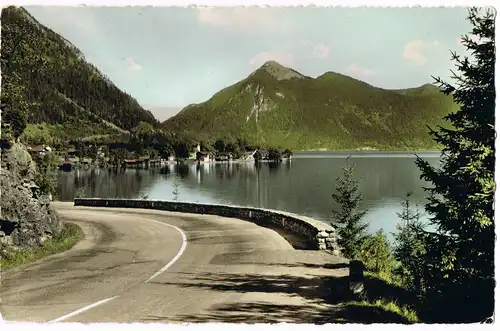 Kochel am See An der Deutschen Alpenstraße mit Jochberg, Color-Fotokarte 1964