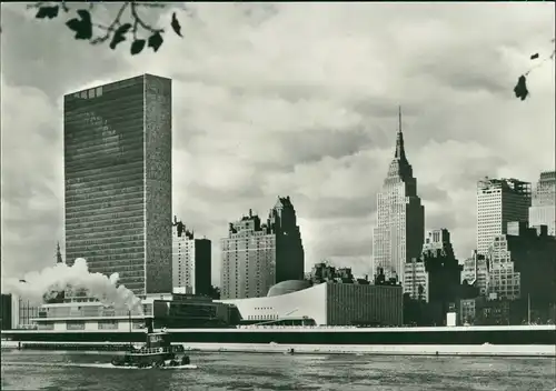 Manhattan-New York City The seat of the United Nations - Skyline 1970