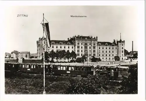 DDR AK: Eisenbahn Schmalspurbahn passiert Mandaukaserne in ZITTAU 1989