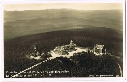 LUftbild 
Oberwiesenthal Fichtelberghaus mit Wetterwarte und Bergstation 1940