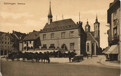 Ansichtskarte Göttingen Rathaus und Kutschen 1923