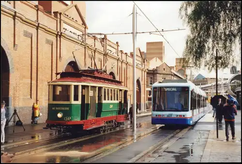 Ansichtskarte  Verkehr/KFZ - Straßenbahn Alt und Neu 2005