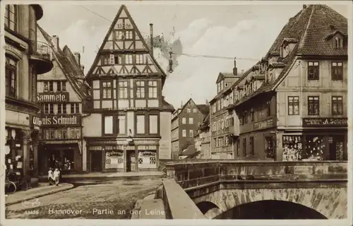 Ansichtskarte Hannover Partie an der Leine, Geschäfte - Straße 1928