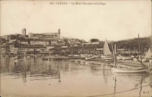 CPA Cannes Le Mont Chevalier et la Plage 1911
