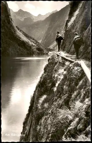 Schönau am Königssee Wanderer Bergpfad nach Funtensee am Königssee 1960