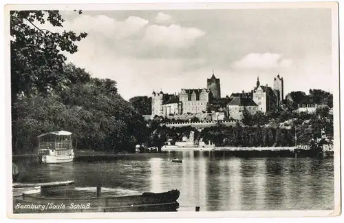 Ansichtskarte Bernburg (Saale) Partie am Schloss (Castle View) 1943