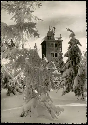 Ansichtskarte Oberwiesenthal Fichtelberg, tief verschneit 1965