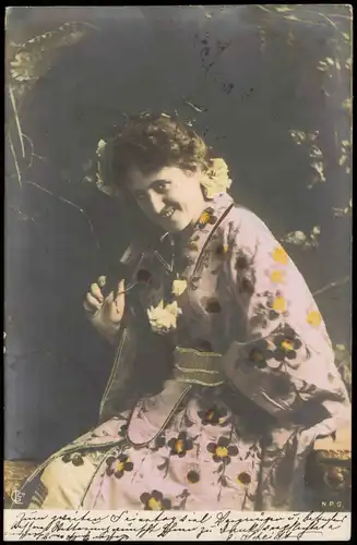 Künstlerkarten Mode Kleidung - Frau mit Schirm colorierte AK 1902