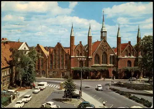 Lübeck Heiligengeist-Hospital, Parkplatz Autos ua. VW Käfer 1970