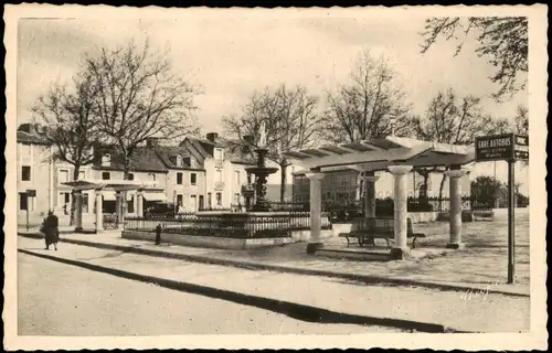 CPA Néris-les-Bains Arrivée à Néris. 1940