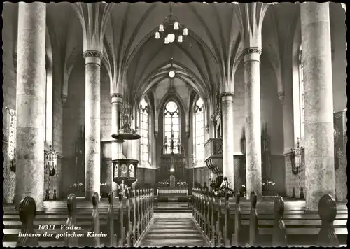 Postcard Vaduz Inneres der gotischen Kirche 1960
