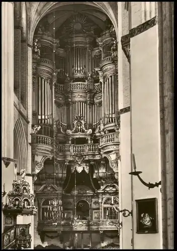 Rostock Marienkirche Fürstenloge und Orgel am Westende des Mittelschiffs 1972