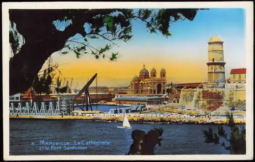 CPA Marseille La Cathédrale et le Fort Saint Jean - Color-Foto 1941
