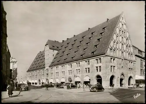 Ansichtskarte Nürnberg Mauthalle, Strassen Ansicht mit VW Käfer davor 1960