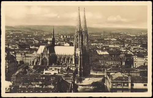Ansichtskarte Wien Blick vom Rathaus auf die Votivkirche 1932