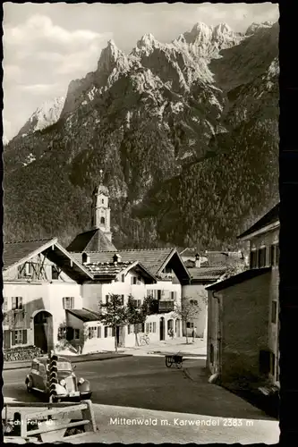 Ansichtskarte Mittenwald Ortspartie, altes Auto, Blick Karwendel 1964