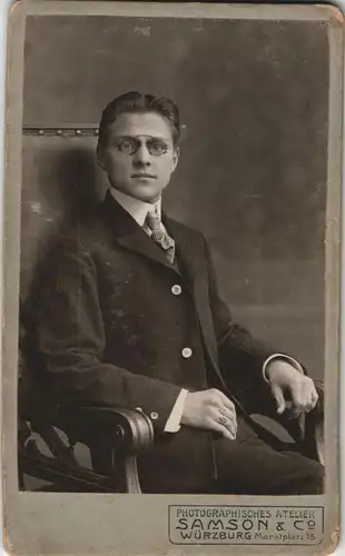 CDV Junger Mann Brille - Foto Samson Würzburg 1905 Kabinettfoto