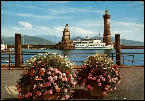 Ansichtskarte Lindau (Bodensee) Hafen mit einfahrendem Bodensee Schiff 1969