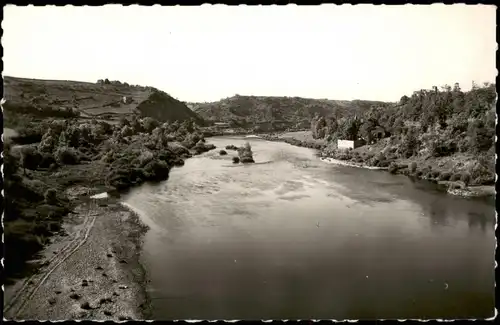 CPA .Frankreich "Roanne" Fluss Ansicht Frankreich 1960
