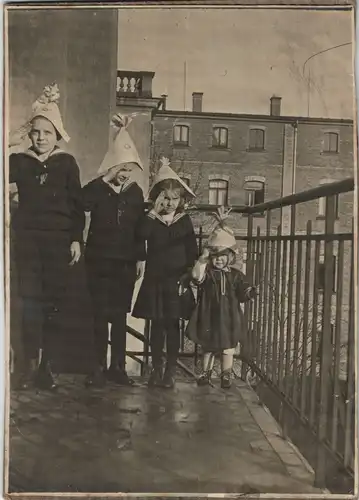 Foto  Kinder Mädchen und Jungen als Matrosen 1914 Privatfoto