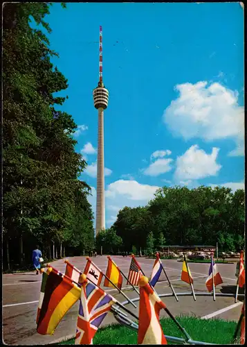 Ansichtskarte Stuttgart Fernsehturm, Rondell mit Flaggen/Fahnen 1966