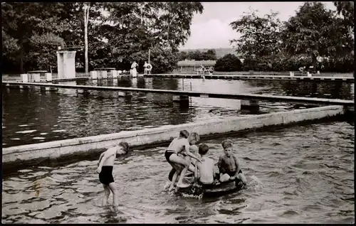 Apenburg (Altmark) Waldbad Kinden spielen im Freibad Schwimmbad DDR AK 1963/1961