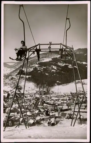 Ansichtskarte Todtnau Skilift und Stadt 1956