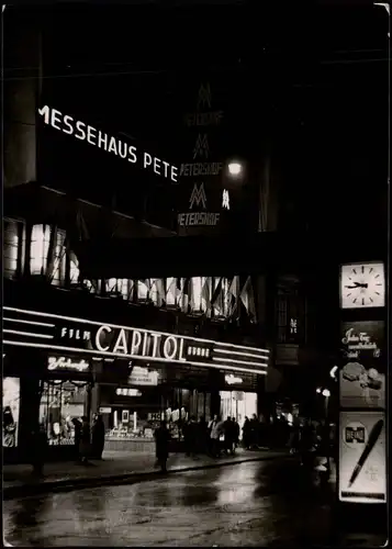 Ansichtskarte Leipzig Petersstrasse - Capitol bei Nacht Leuchtreklame 1959