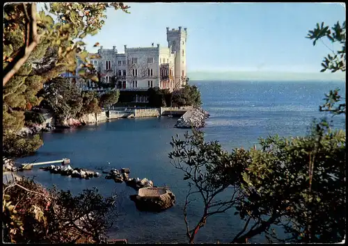 Cartoline Triest Trieste Il Castello di Miramare 1965