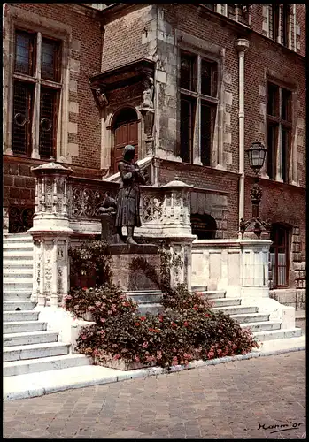 Orleans Orléans Cour de l'Hôtel de Ville Statue de Jeanne d'Arc 1969