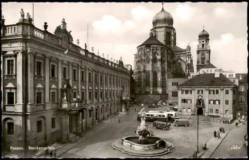 Ansichtskarte Passau Residenzplatz mit Dom u. Wittelsbacher-Brunnen 1960