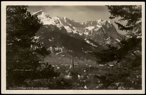 Garmisch-Partenkirchen Partenkirchen mit Zugspitzgruppe 1937