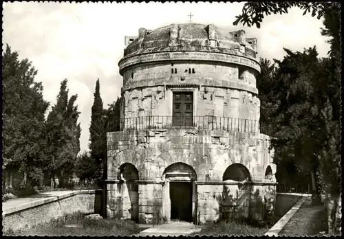 Ravenna Mausoleo di Teodorico - Mausoleum of Teodoric (6th century) 1960
