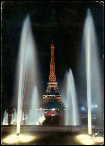 Paris LA NUIT La Tour Eiffel illuminée, Eiffelturm beleuchtet 1970