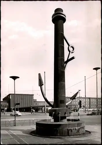 Ansichtskarte Duisburg Partie am Hauptbahnhof Kreuzungsbereich Denkmal 1965