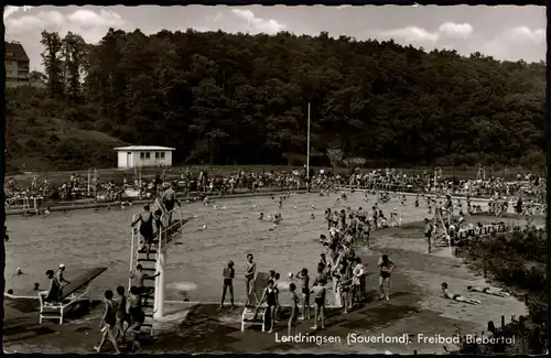 Ansichtskarte Lendringsen (Sauerland) Schwimmbad Freibad Biebertal 1966/1964
