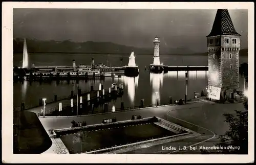 Ansichtskarte Lindau (Bodensee) Hafen bei Abend-Beleuchtung 1949/1940