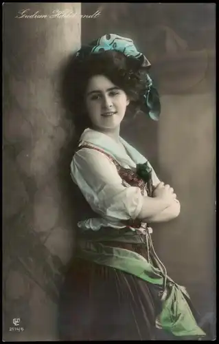 schöne Frau - Gudrun Hildebrand - Kleid colorierte Fotokarte 1912