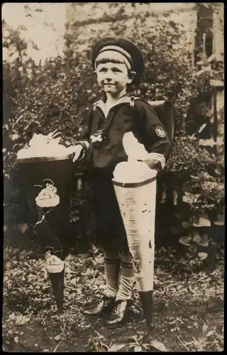 Glückwunsch - Schulanfang/Einschulung - Junge mit Zuckertüten 1927 Privatfoto