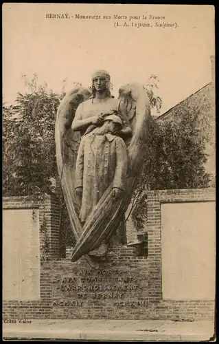 CPA Bernay Monument aux Morts pour la France 1912