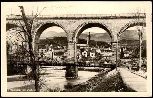Ansichtskarte Traunstein Stadt durch das Viadukt 1953