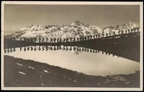 Ansichtskarte Realp 716 Bl.g. Finsteraar- u. Schreckhorn viele Wanderer 1930