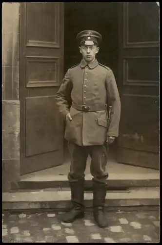 Ansichtskarte  Militaria Fotokunst Soldat WK1 1916  gel. Feldpoststempel geprüft