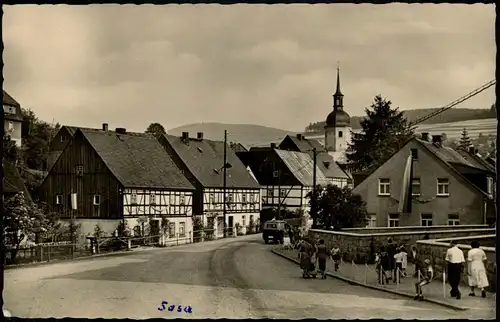 Sosa (Erzgebirge)-Eibenstock Straße der DSF, Personen, DDR AK 1958
