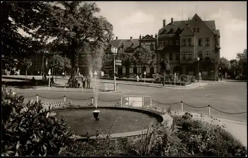 Treuen (Vogtland) Ernst-Thälmann-Platz, Wasserspiele, DDR AK 1965