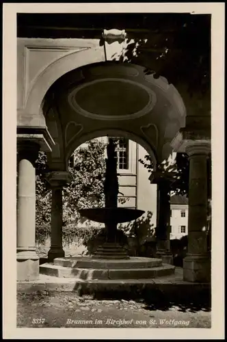 St. Wolfgang im Salzkammergut Brunnen im Kirchhof von St. Wolfgang 1940