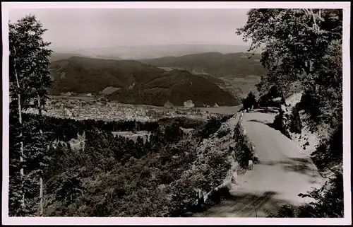 Waldkirch (Schwarzwald Breisgau) Kandelstraße mit Blick auf Waldkirch 1950